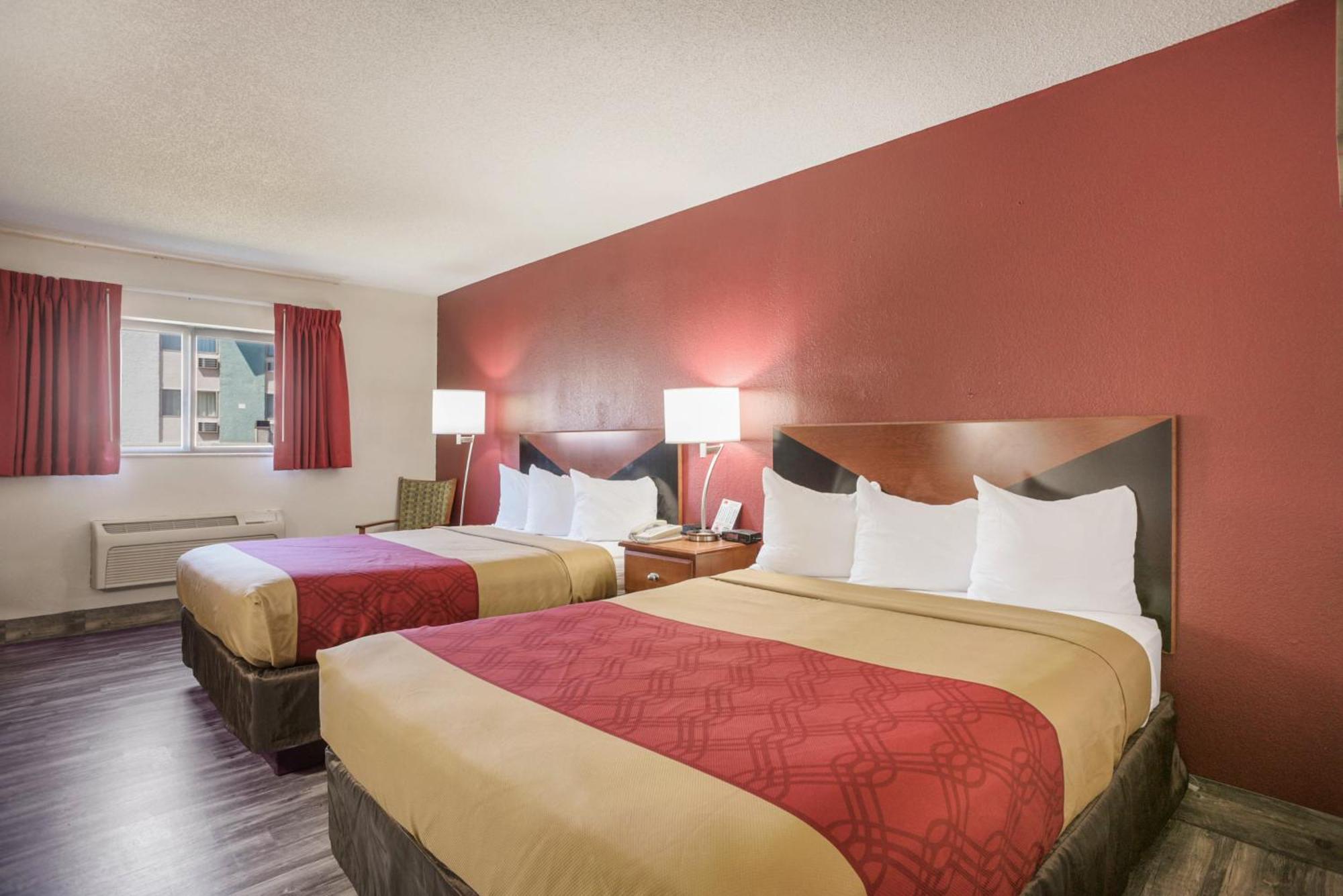 Econo Lodge Cedar Rapids Quarto foto